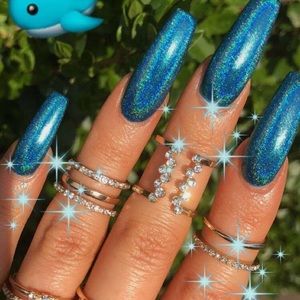 Meet your Posher, Demisha